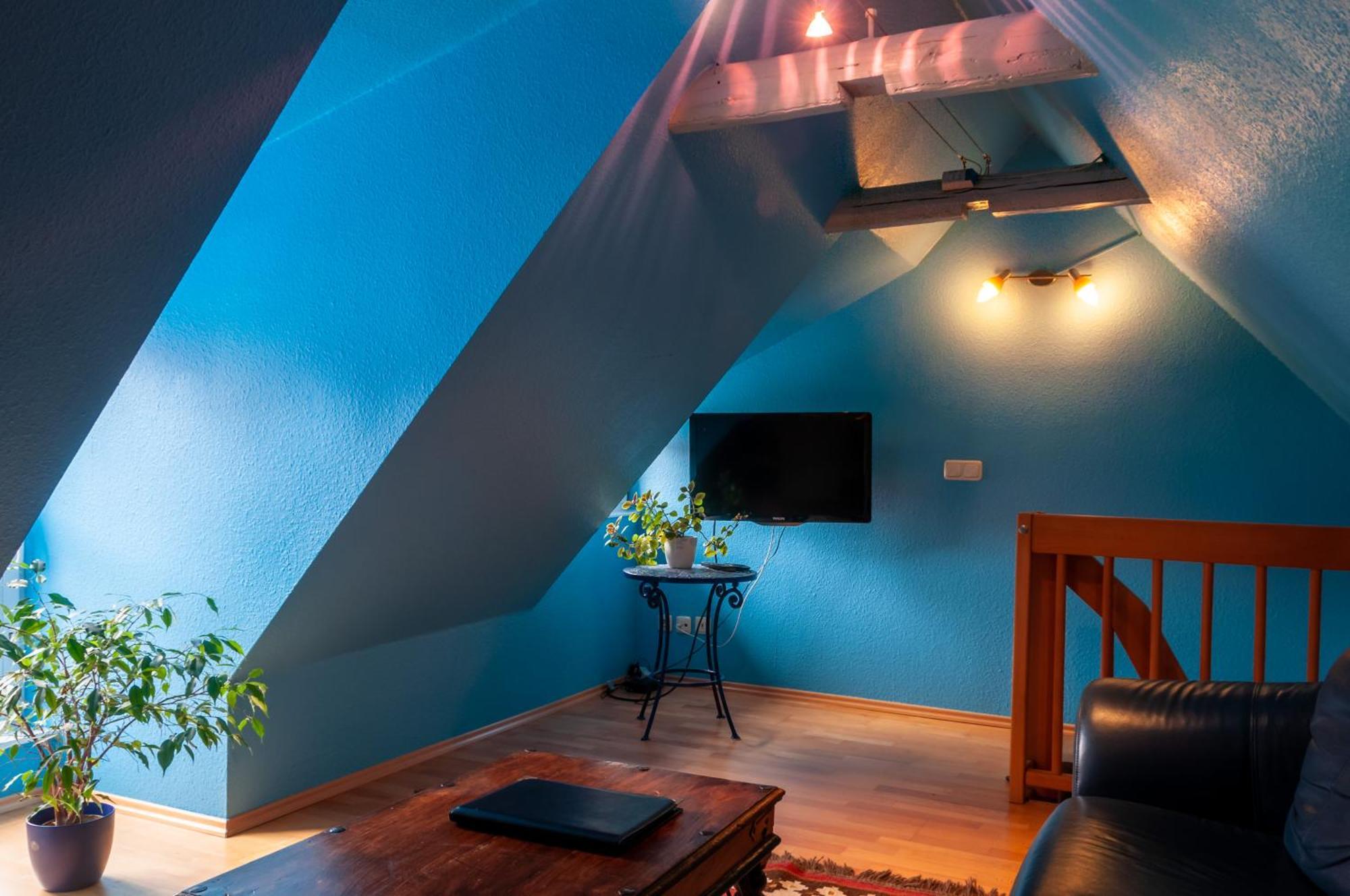 Fachwerkhotel - Ferienhaeuser Vorhof Zur Hoelle Quedlinburg Buitenkant foto