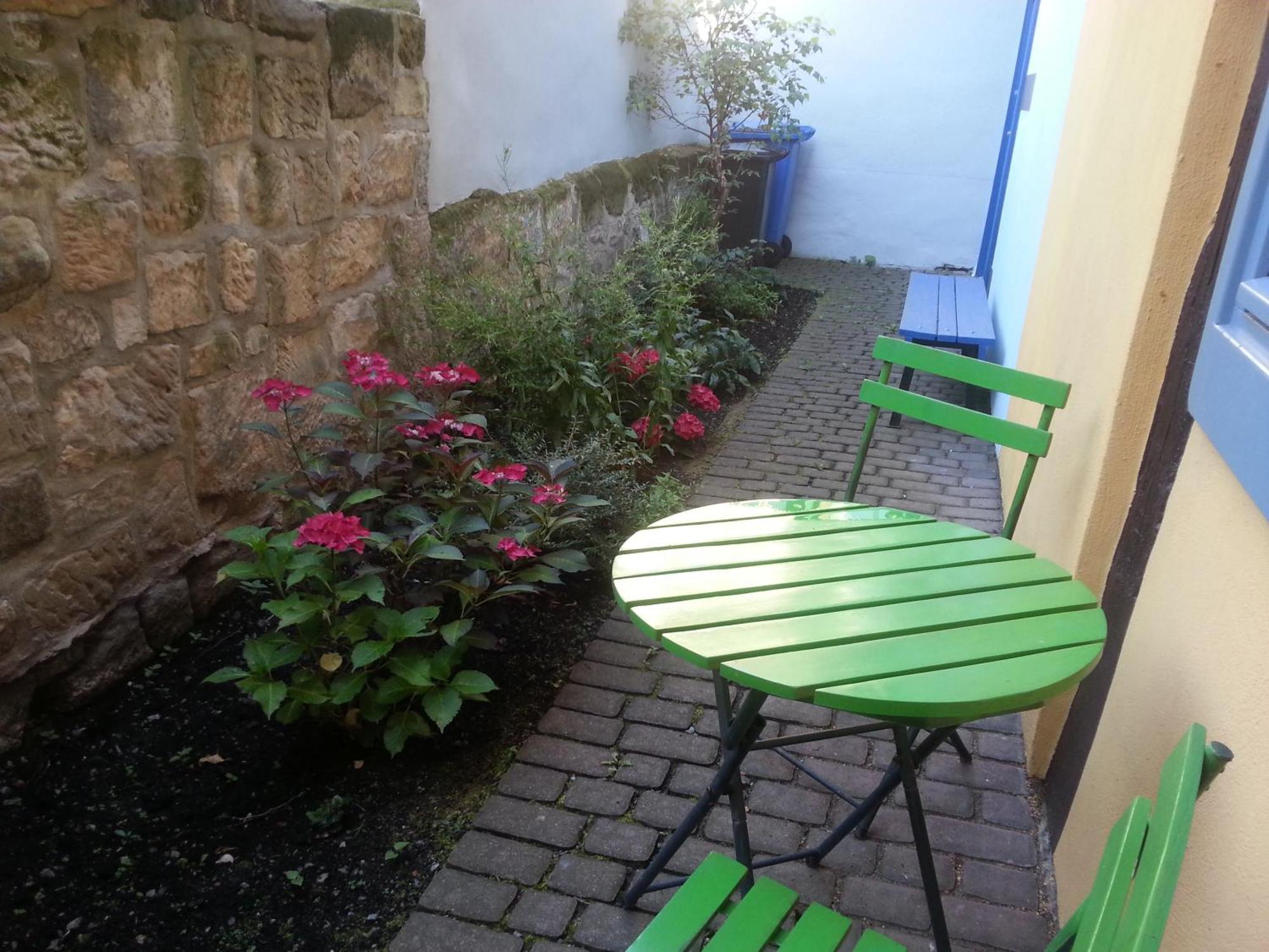 Fachwerkhotel - Ferienhaeuser Vorhof Zur Hoelle Quedlinburg Buitenkant foto
