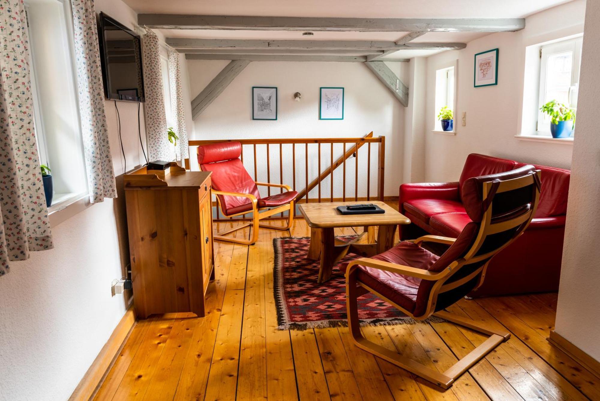 Fachwerkhotel - Ferienhaeuser Vorhof Zur Hoelle Quedlinburg Buitenkant foto