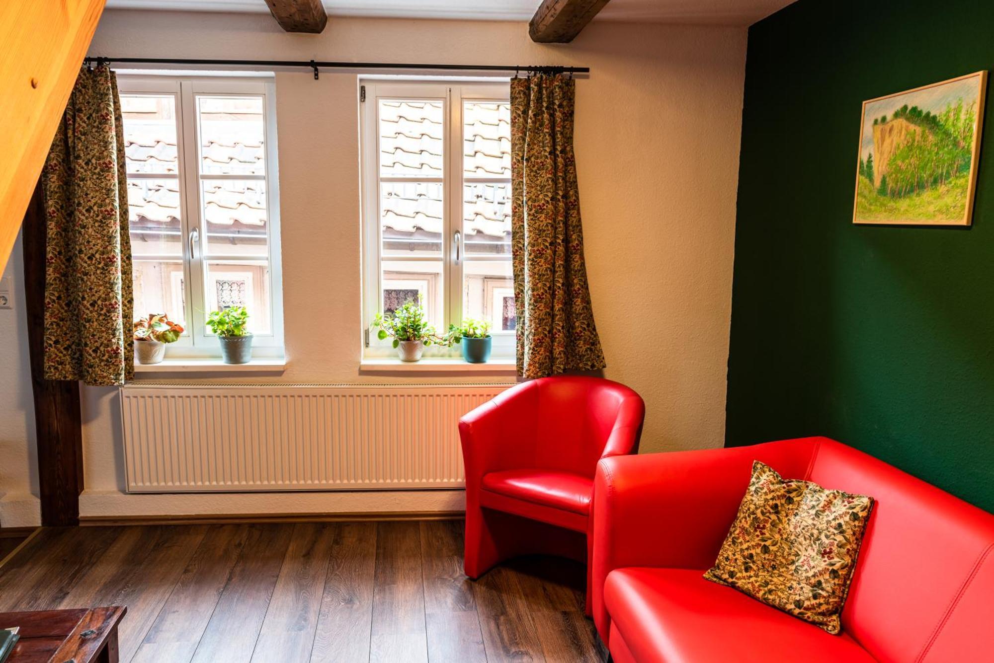 Fachwerkhotel - Ferienhaeuser Vorhof Zur Hoelle Quedlinburg Buitenkant foto
