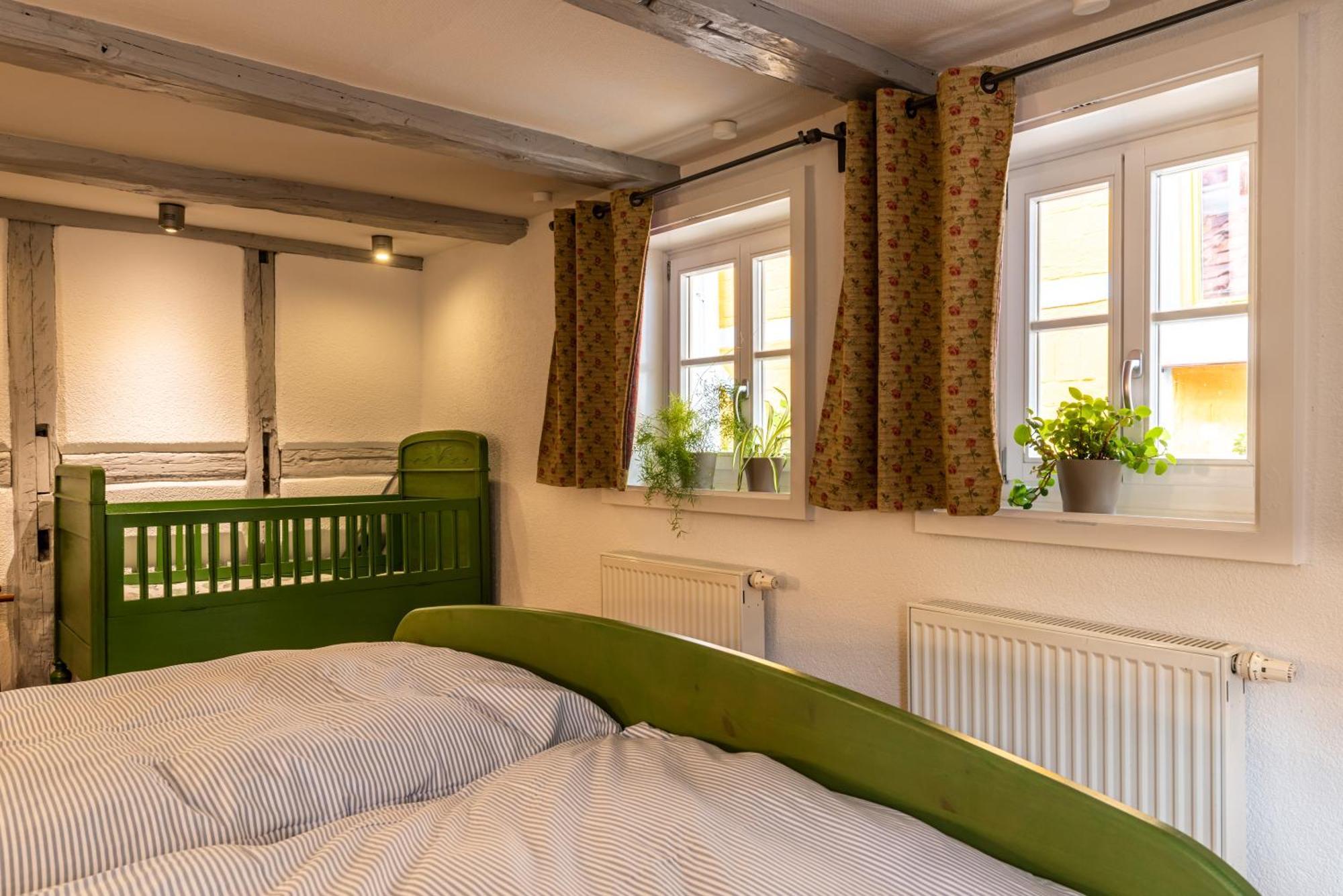 Fachwerkhotel - Ferienhaeuser Vorhof Zur Hoelle Quedlinburg Buitenkant foto
