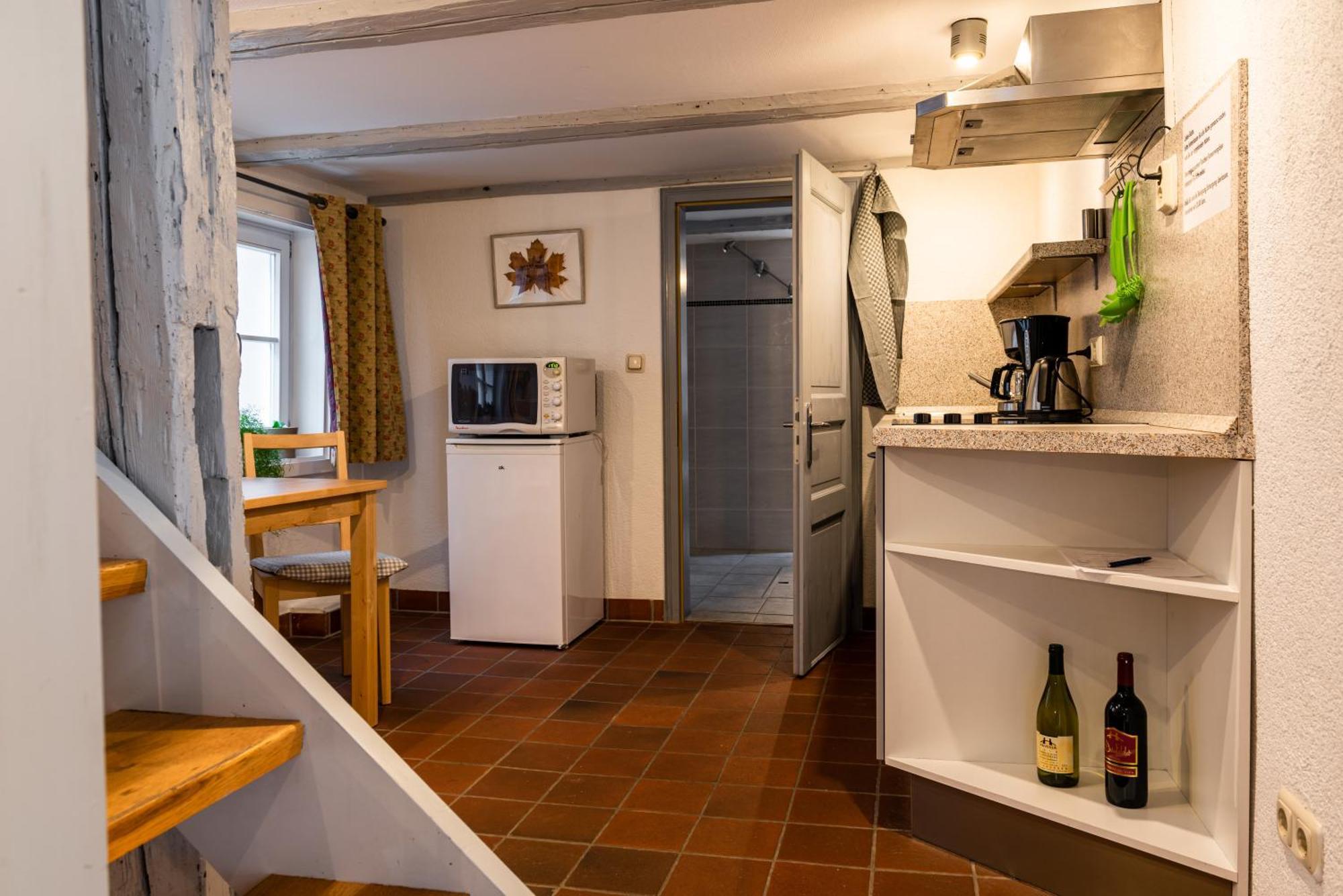 Fachwerkhotel - Ferienhaeuser Vorhof Zur Hoelle Quedlinburg Buitenkant foto