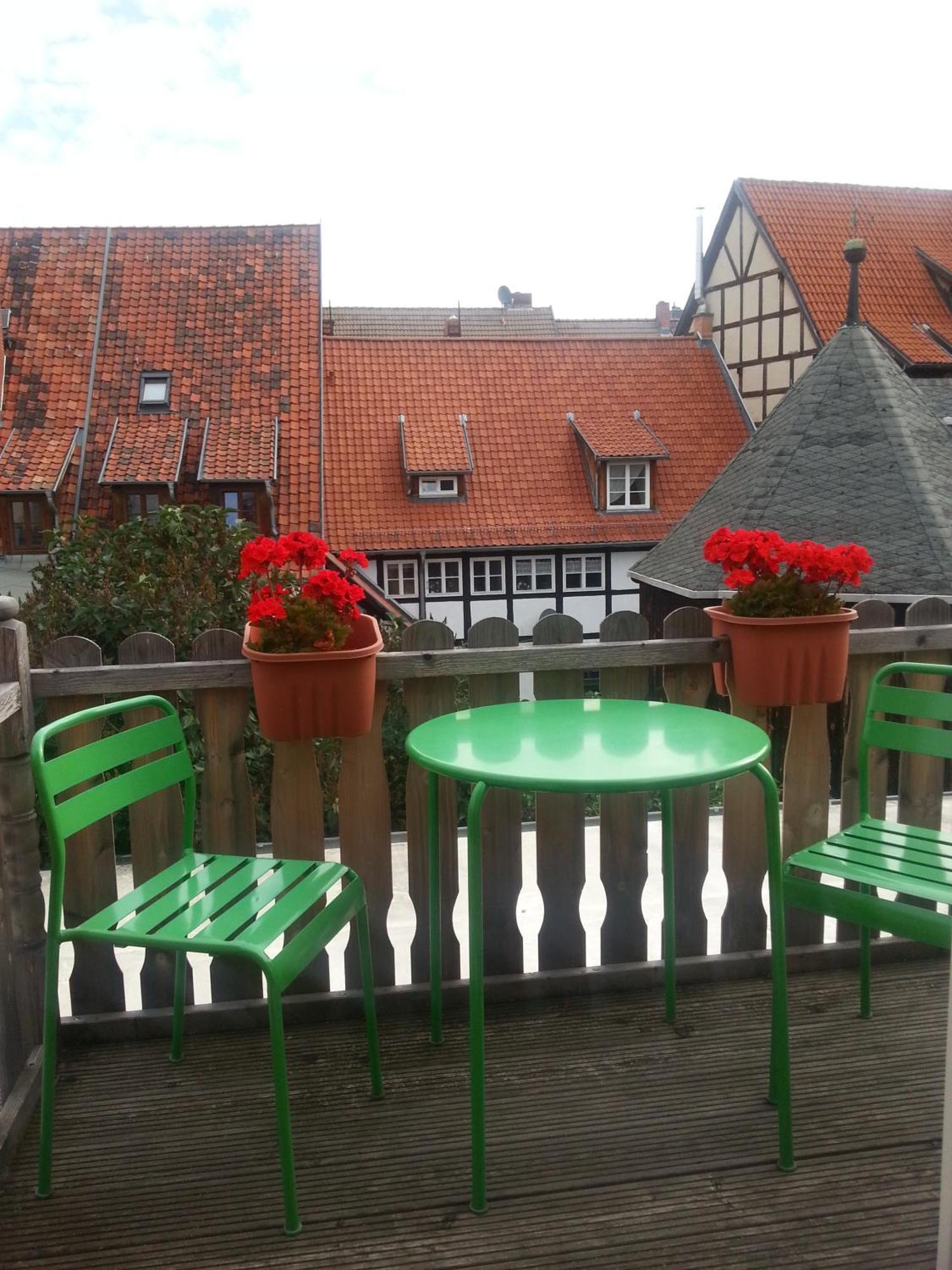 Fachwerkhotel - Ferienhaeuser Vorhof Zur Hoelle Quedlinburg Buitenkant foto